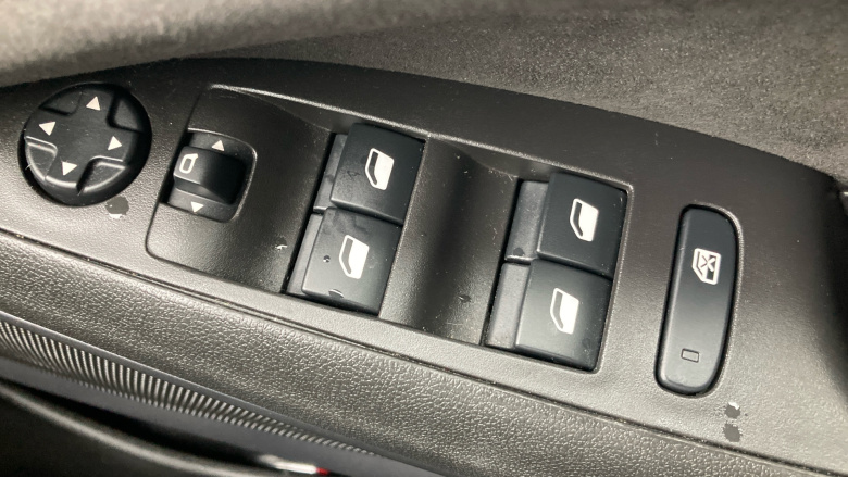 Vauxhall Crossland 1.2 Turbo [130] Ultimate 5dr Auto Petrol Hatchback